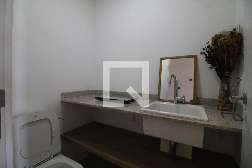 2-bedroom apartment with a mountain view in Rio de Janeiro — photo 21