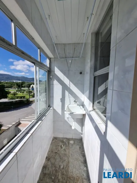 1-bedroom apartment with parking and 48 m² floor area — photo 14