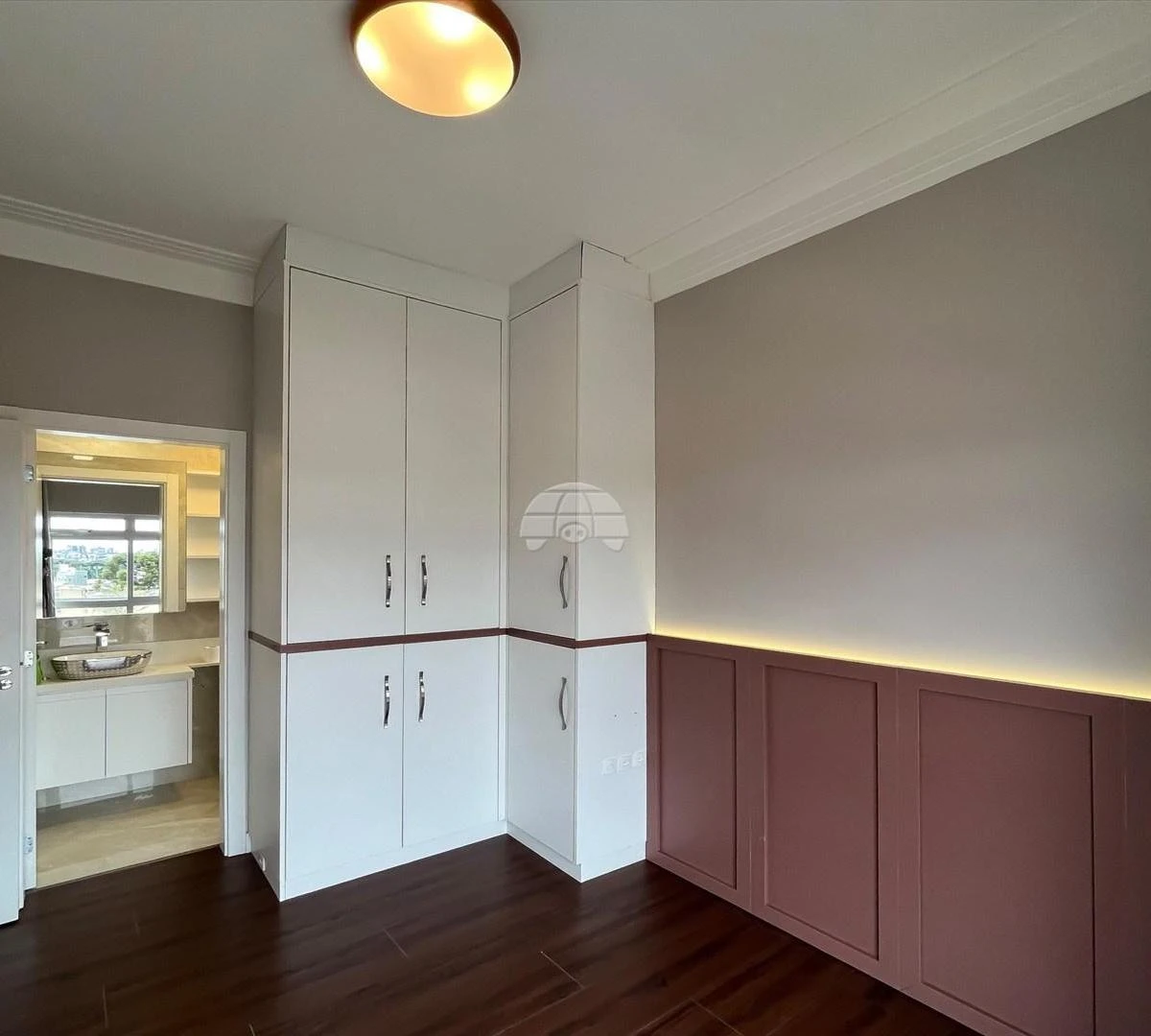 2-bedroom apartment with a home office — photo 11