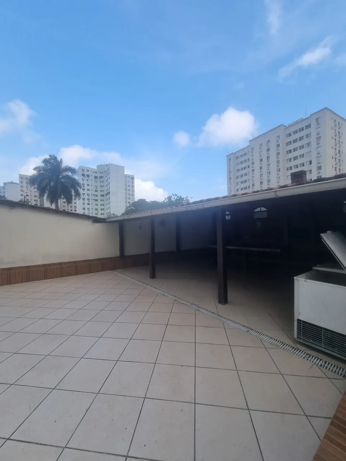 2-bedroom apartment with a mountain view in Rio de Janeiro — photo 12