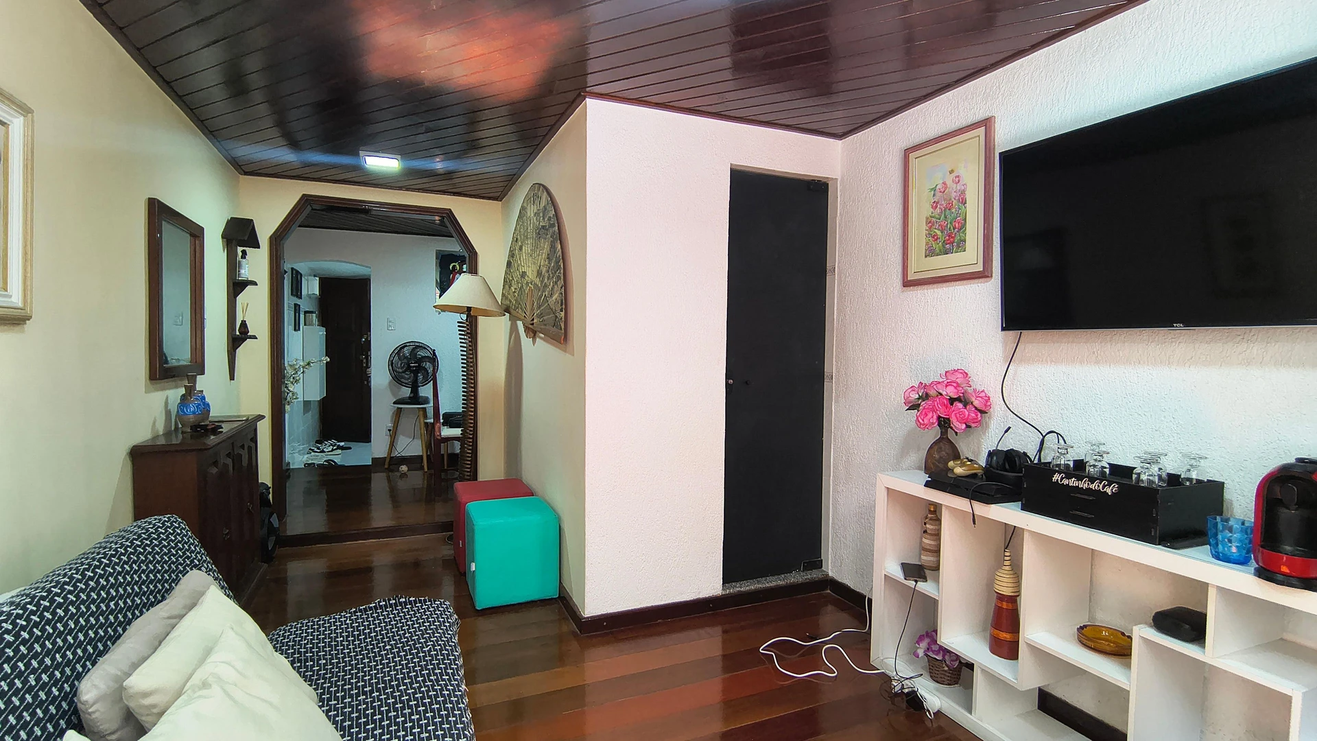 Furnished 1-bedroom apartment with 1 bathroom — photo 10