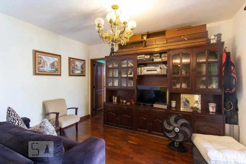Квартира с 3 спальнями и 2 ванными при спальнях, 188 м²