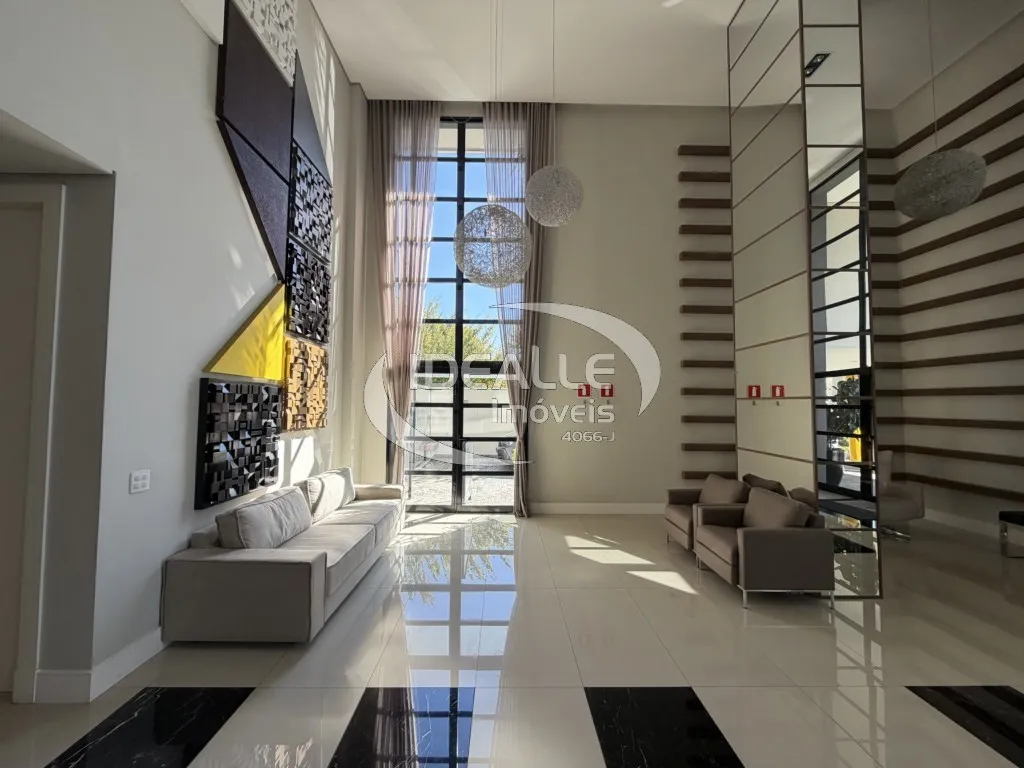 Apartment with 2 bedrooms and a glass-enclosed balcony — photo 21