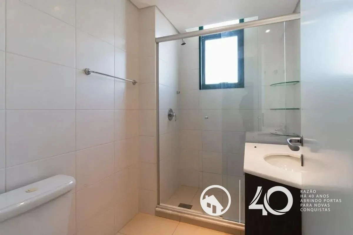 4-bedroom apartment with floor-to-ceiling windows — photo 29