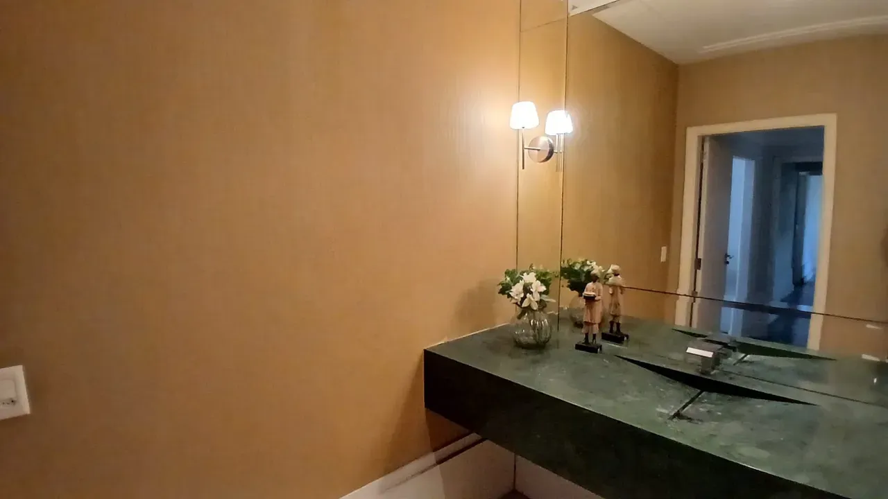 Furnished 3-bedroom apartment with 230 m² and no parking — photo 11