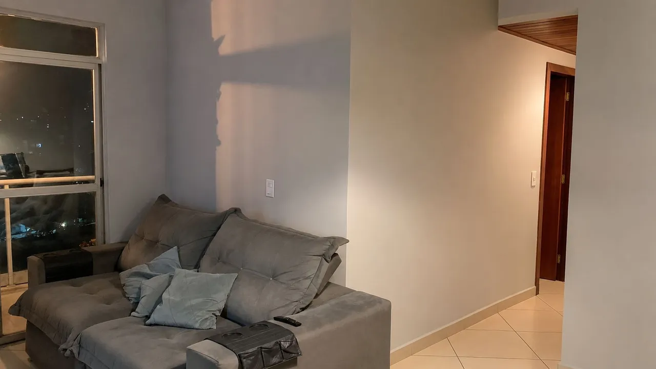 2-bedroom apartment in a building with a gym — photo 3