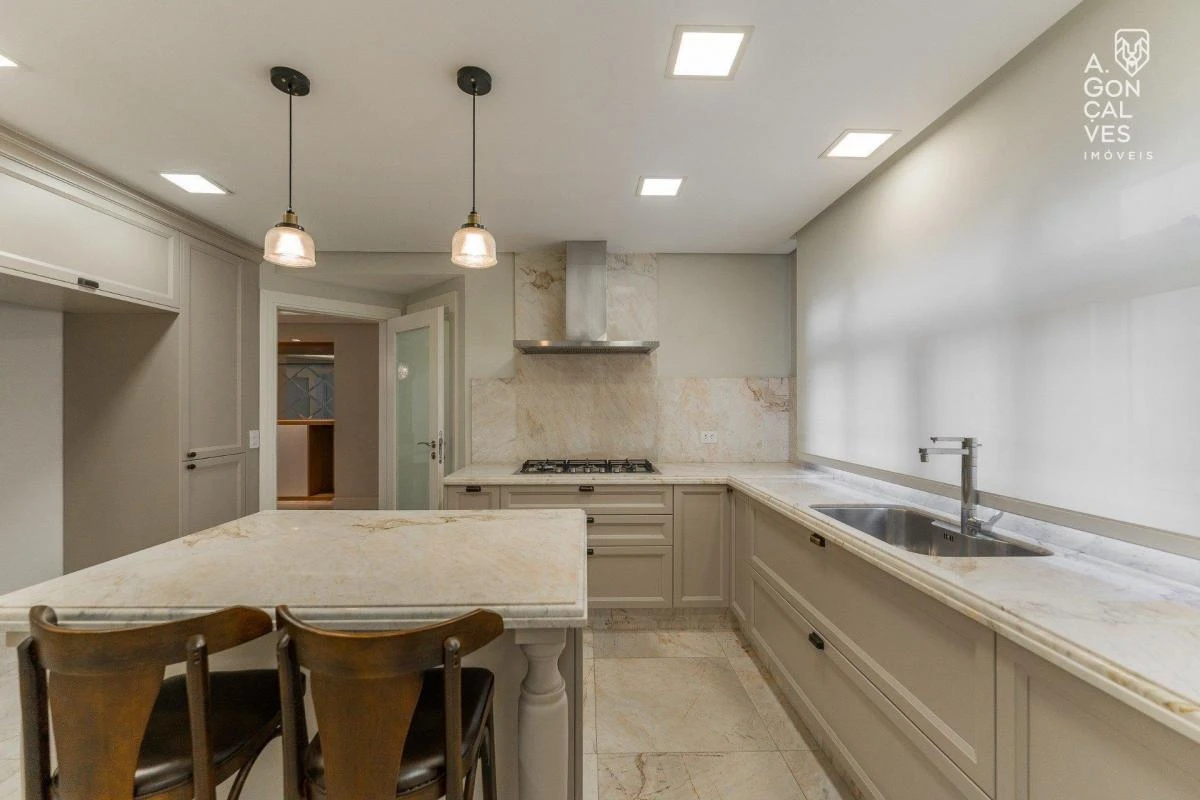 Робоче місце та 5 спалень: квартира 442 м² — photo 11