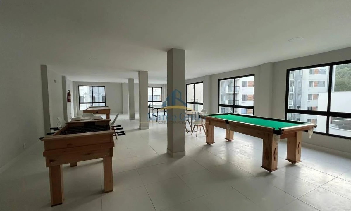 Apartment with balcony and mountain views — photo 22