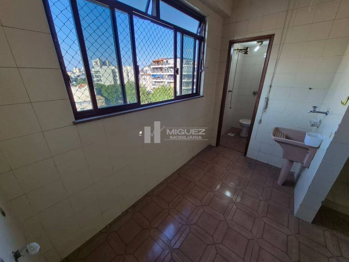 Rental apartment with 4 bedrooms and 1 en-suite 124 m² — photo 31
