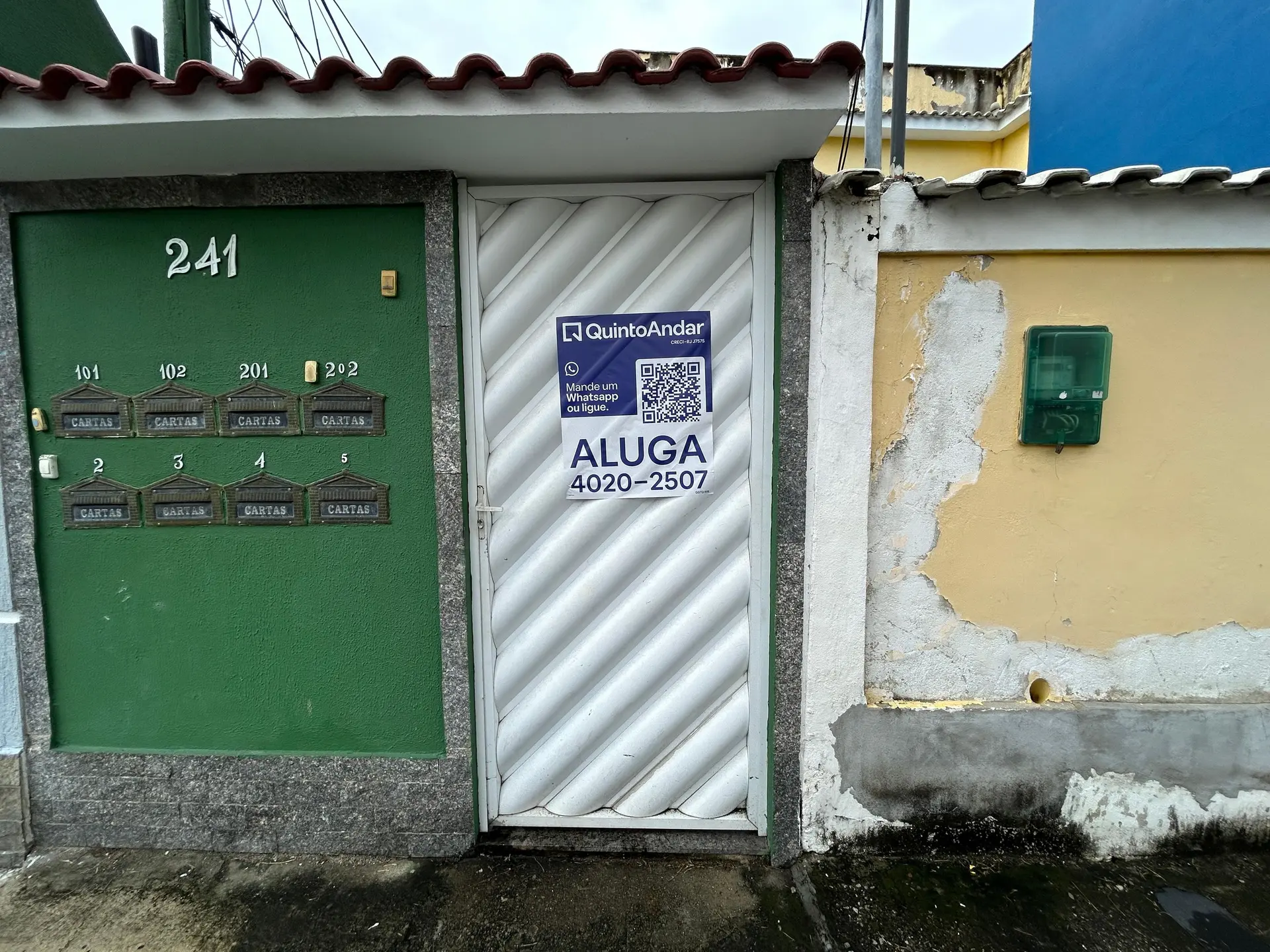 House, 40 m², with a grill on the balcony — photo 30