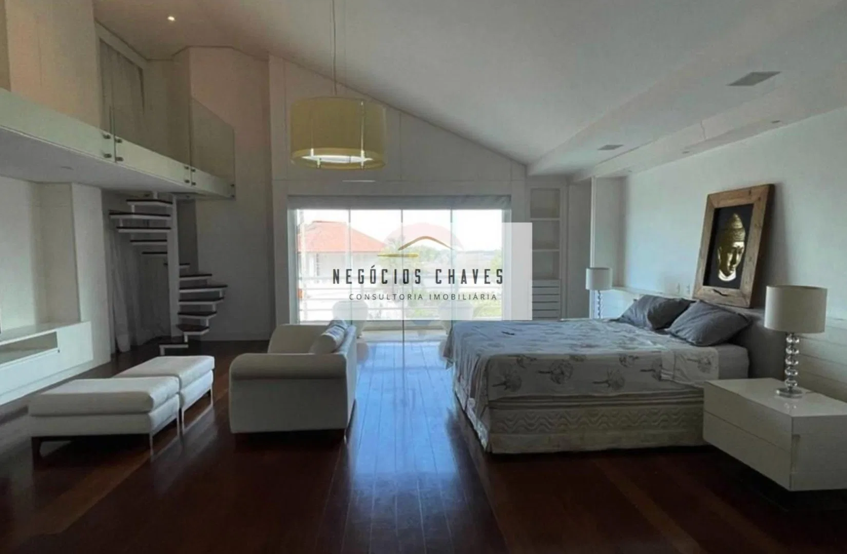 House with 7 bedrooms and a private-use pool — photo 2