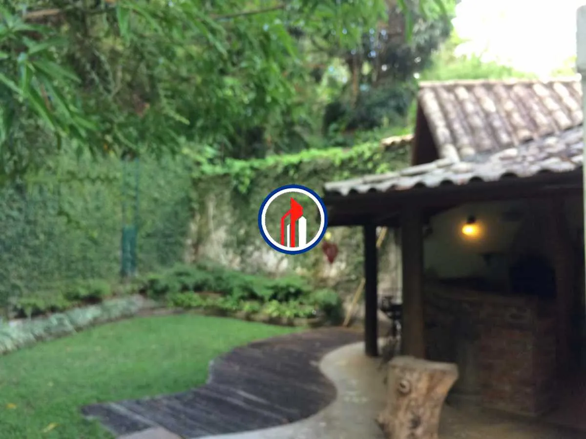 Condominium house with 4 bedrooms and balcony grill — photo 28
