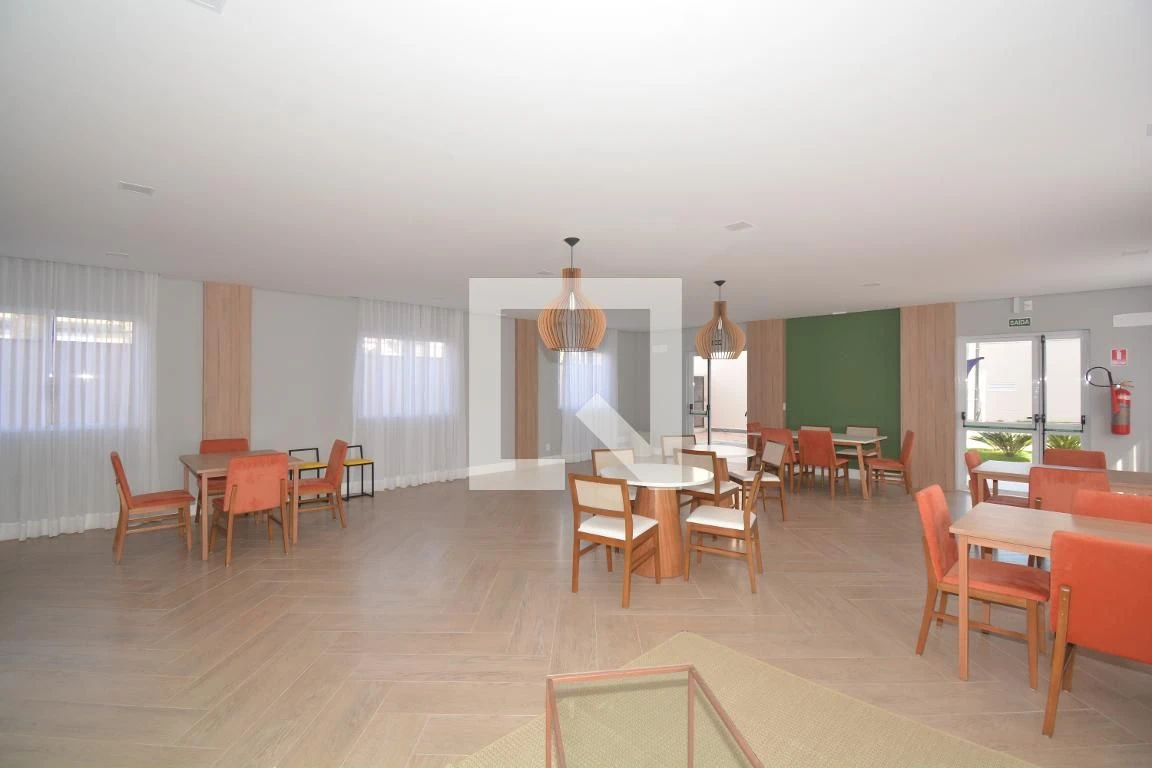 2-bedroom apartment in a building with a gym — photo 61