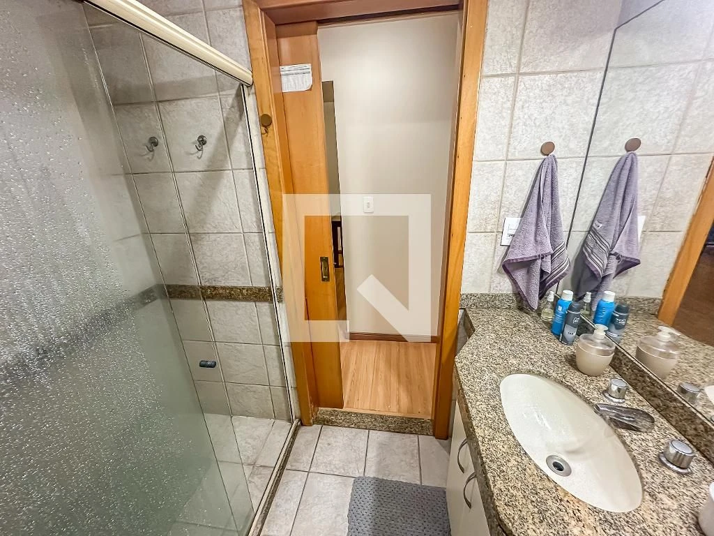 Furnished 2-bedroom apartment with built-in wardrobes — photo 55