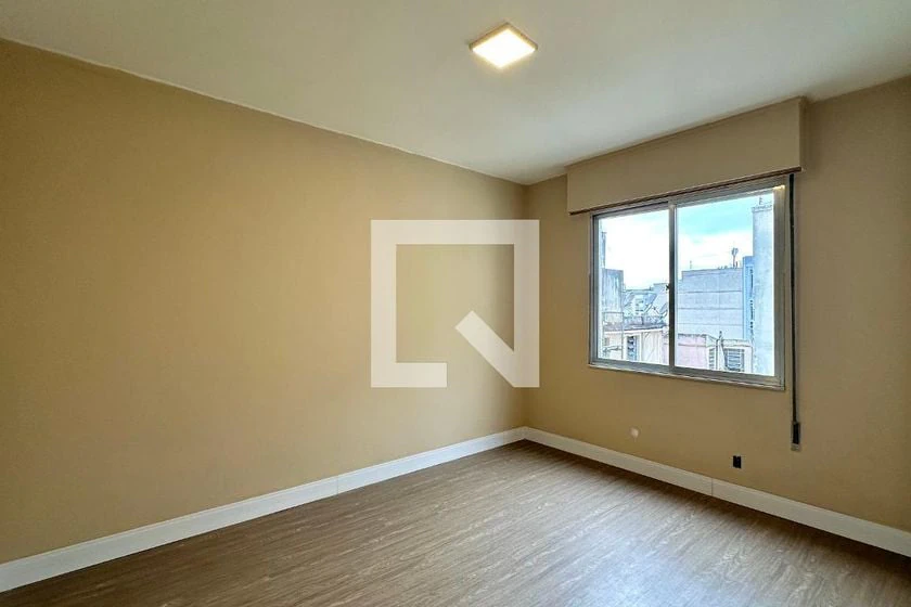 Rental apartment with 3 bedrooms and 3 bathrooms — photo 43