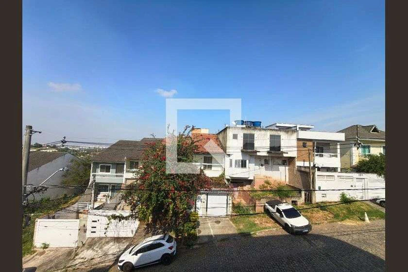 Apartamento de 1 dormitorio con balcón y vistas a las montañas — photo 2