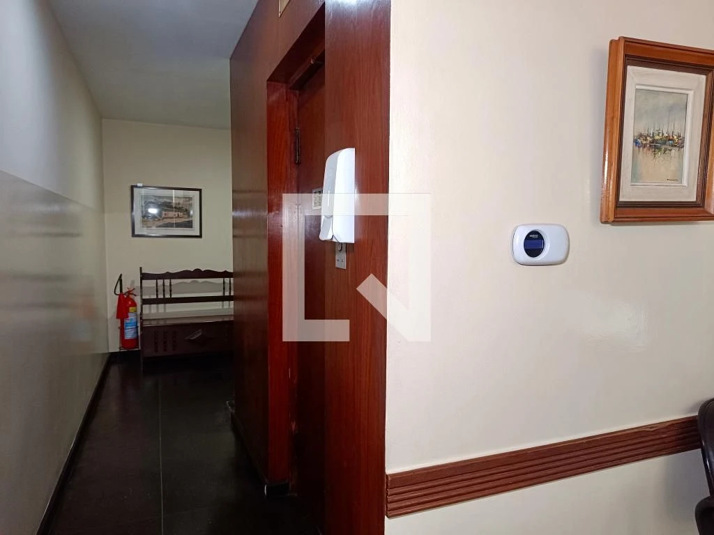 Furnished 2-bedroom apartment with private balcony BBQ — photo 12