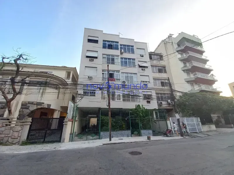 Unfurnished 2-bedroom apartment with 2 bathrooms — photo 21