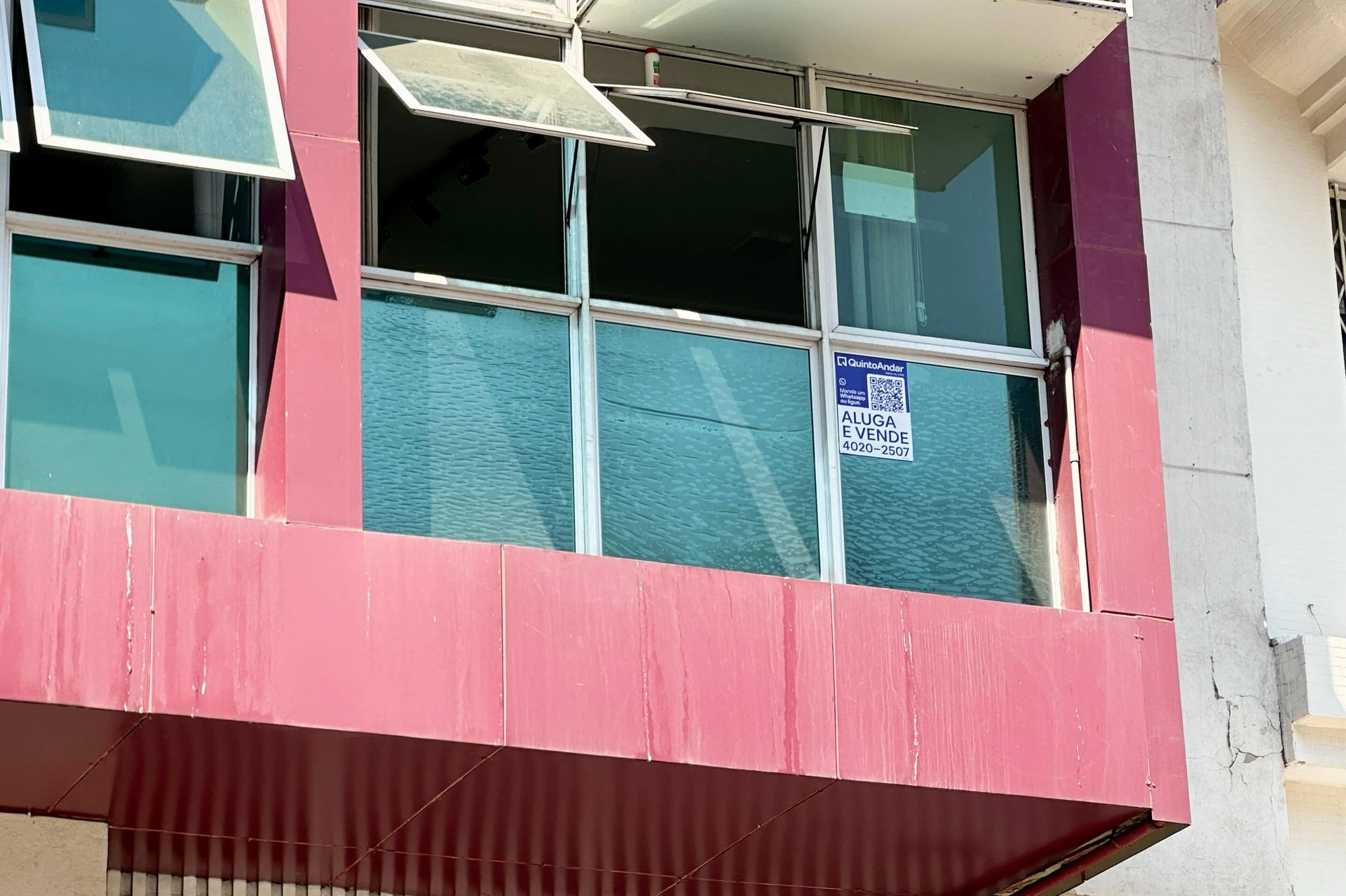 1-bedroom, 1-bath apartment with no parking space — photo 11