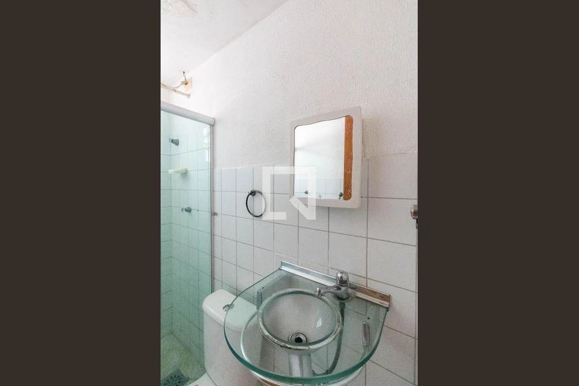 2-bedroom apartment in a building with a gym — photo 26