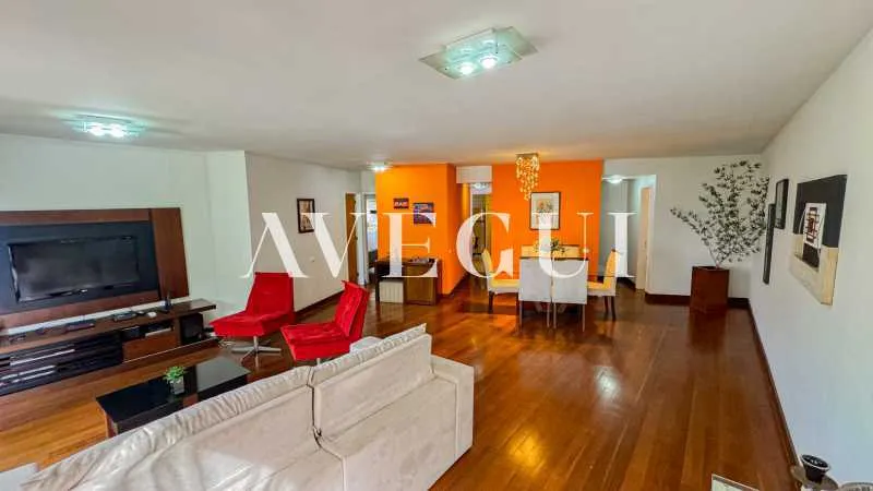Furnished 180 m² apartment with 2 bedrooms and balcony — photo 17