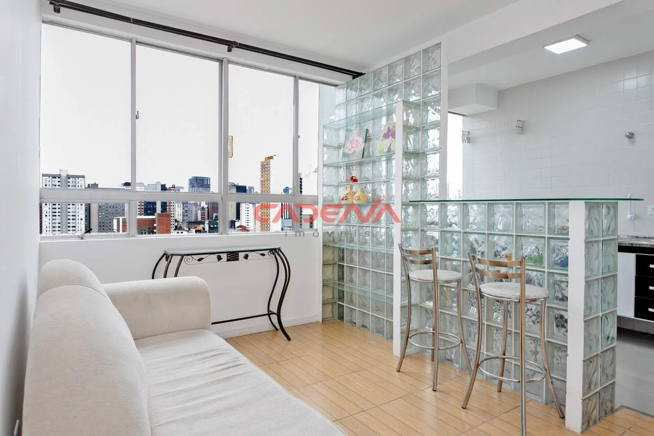 Furnished 1-bedroom apartment with open-plan kitchen — photo 4
