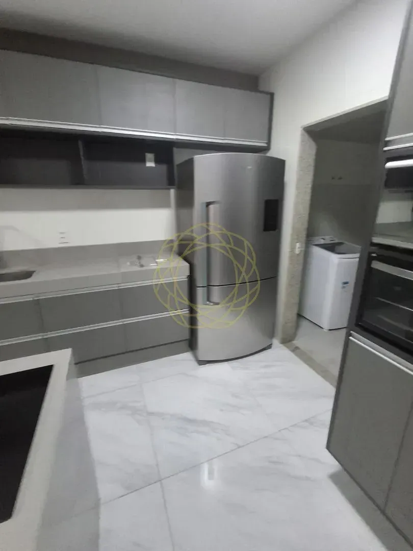 Casa mobiliada com 4 dormitórios e 5 banheiros — photo 35