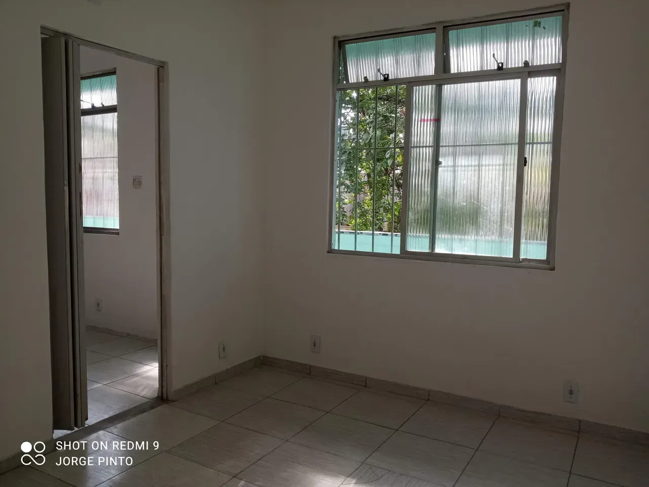 Unfurnished 1-bedroom home with open-plan kitchen — photo 15
