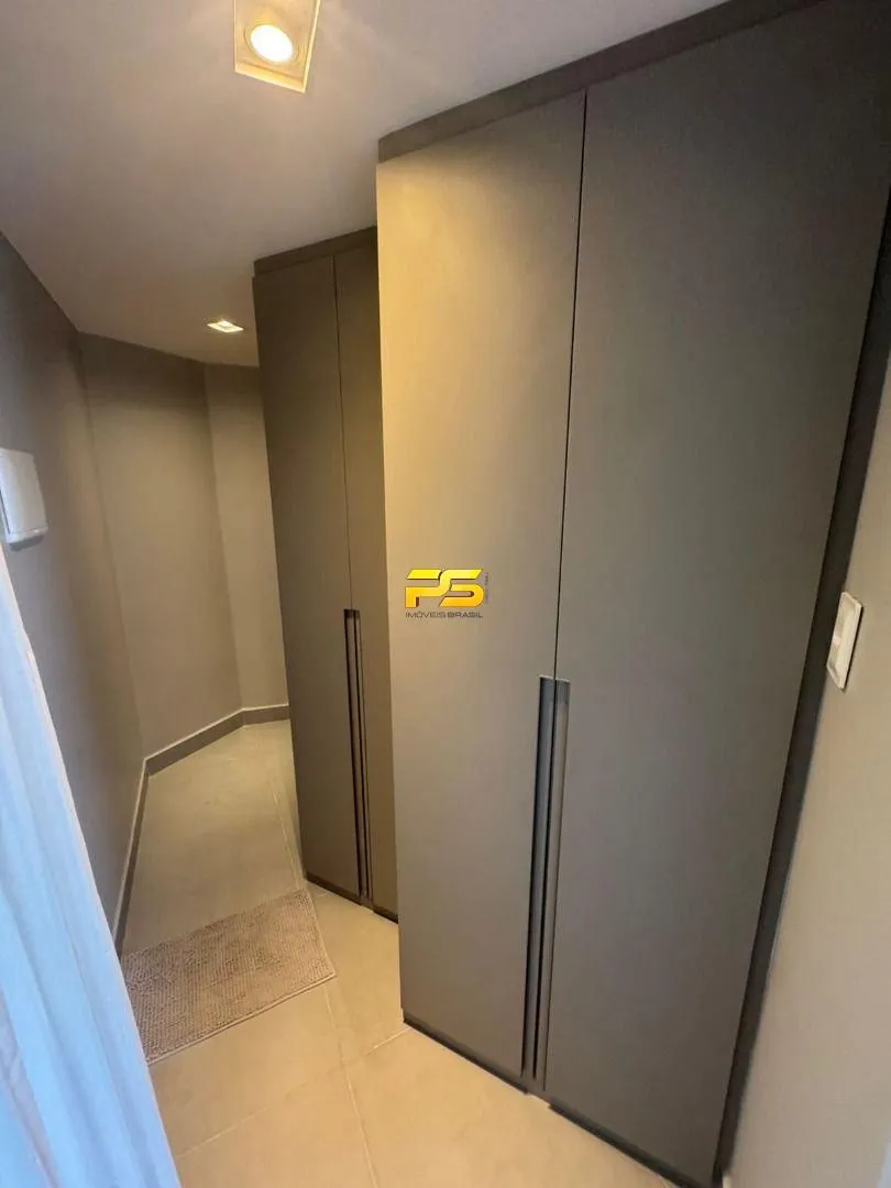 Furnished 1-bedroom apartment with en-suite — photo 5