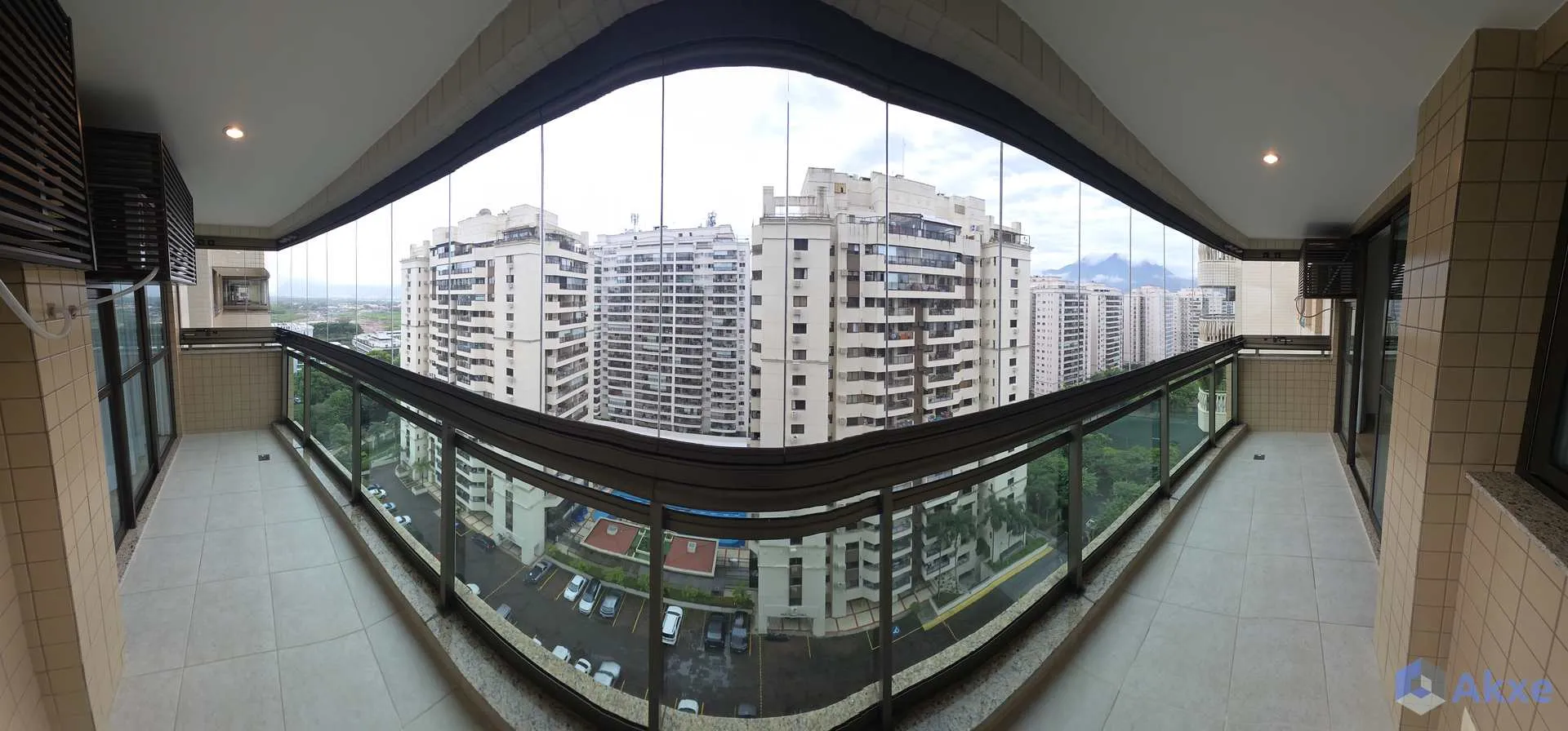 2-bedroom apartment with an enclosed glass balcony — photo 6