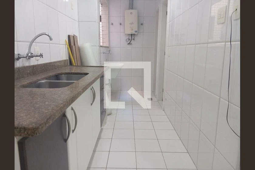 130 m² apartment with 3 bedrooms and a balcony — photo 37
