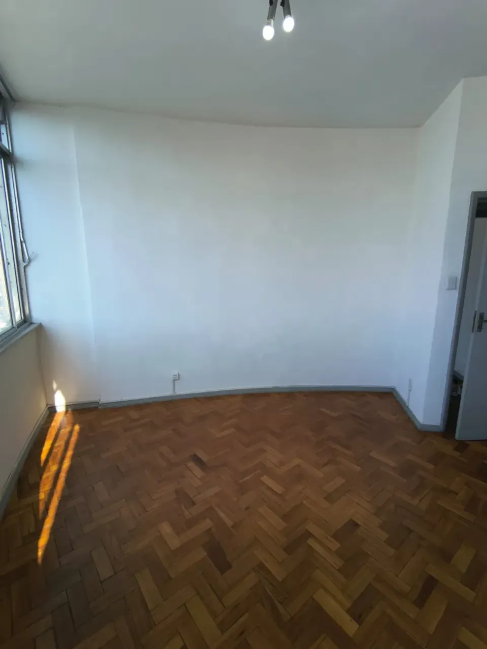 1-bedroom apartment with no parking space — photo 9