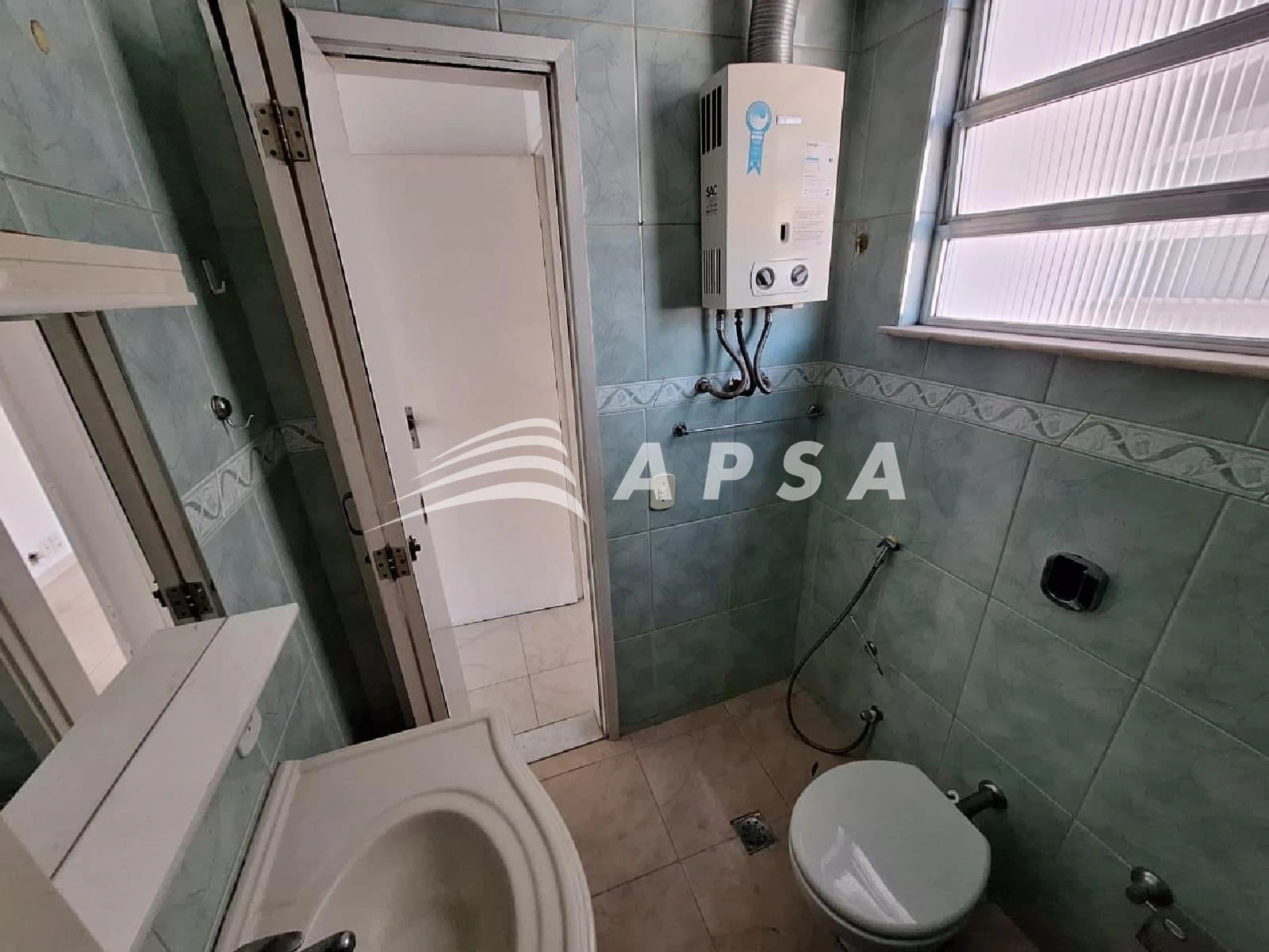 Apartamento de 92 m² com 2 quartos e área de lavanderia — photo 10