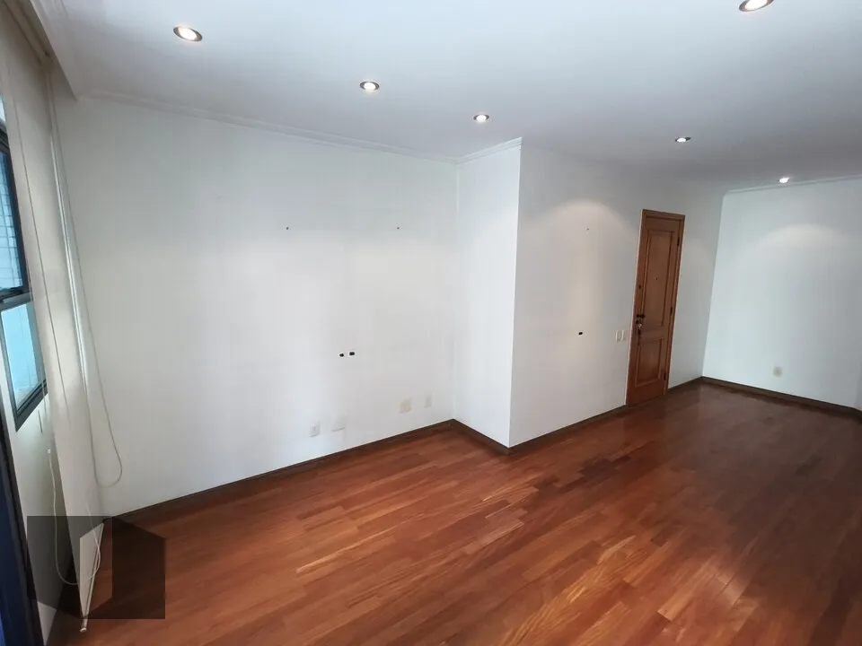 3-bedroom apartment in a building with a sauna — photo 19