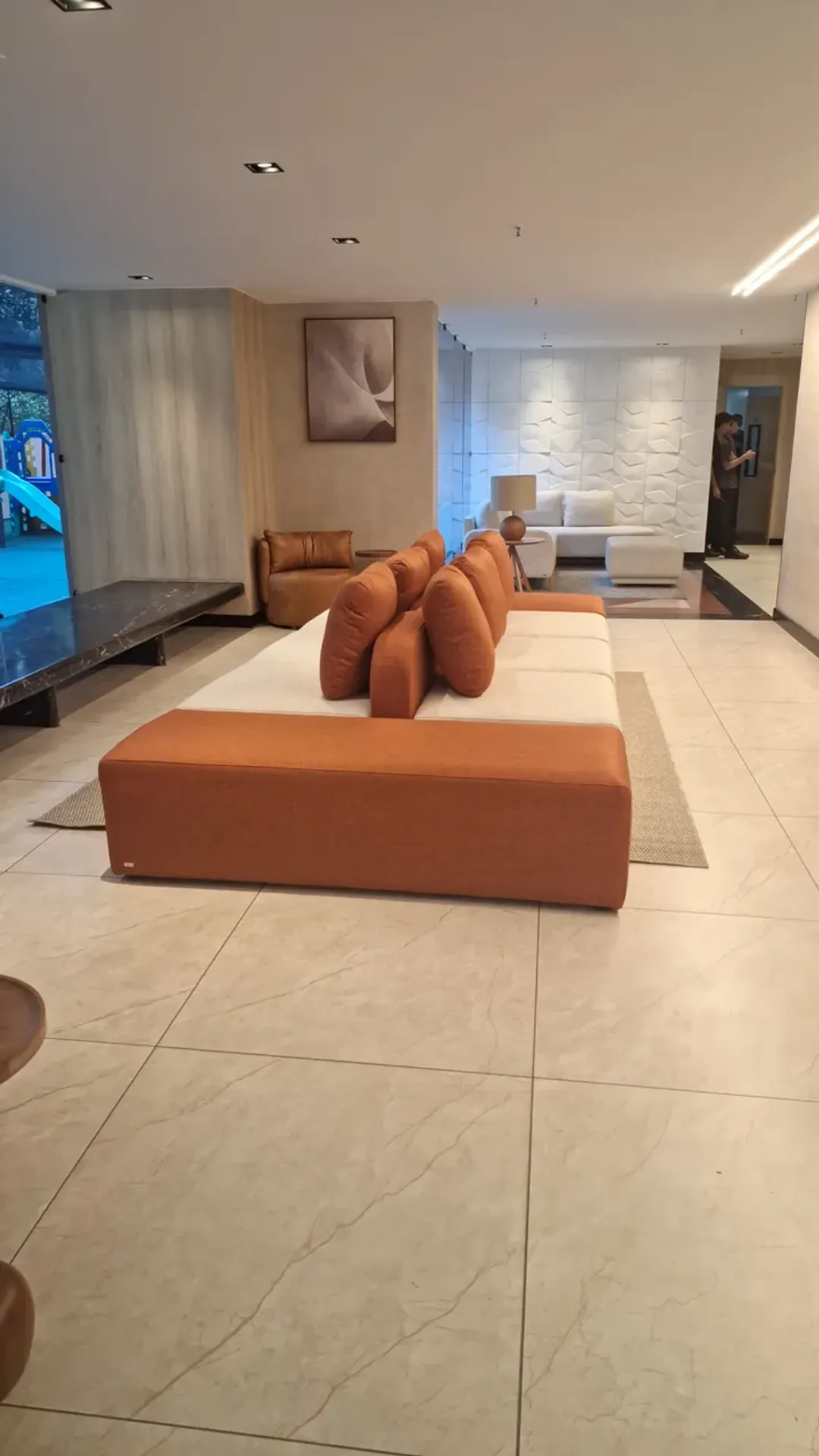 2-bedroom apartment in a building with a gym — photo 58
