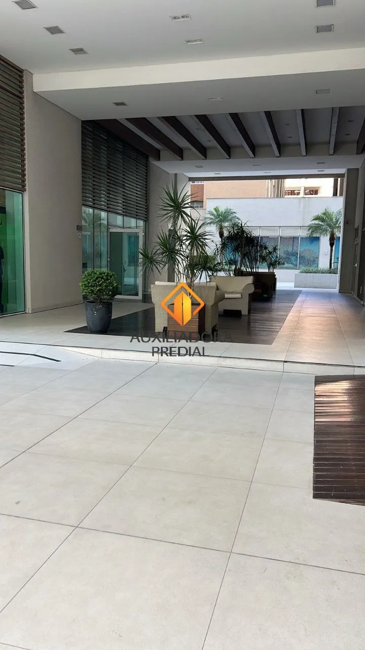 Furnished studio with 1 bedroom, 60 m² and open kitchen — photo 18