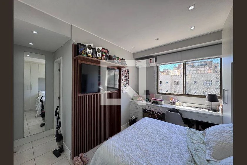 Rental apartment with 3 bedrooms and 211 m² — photo 3