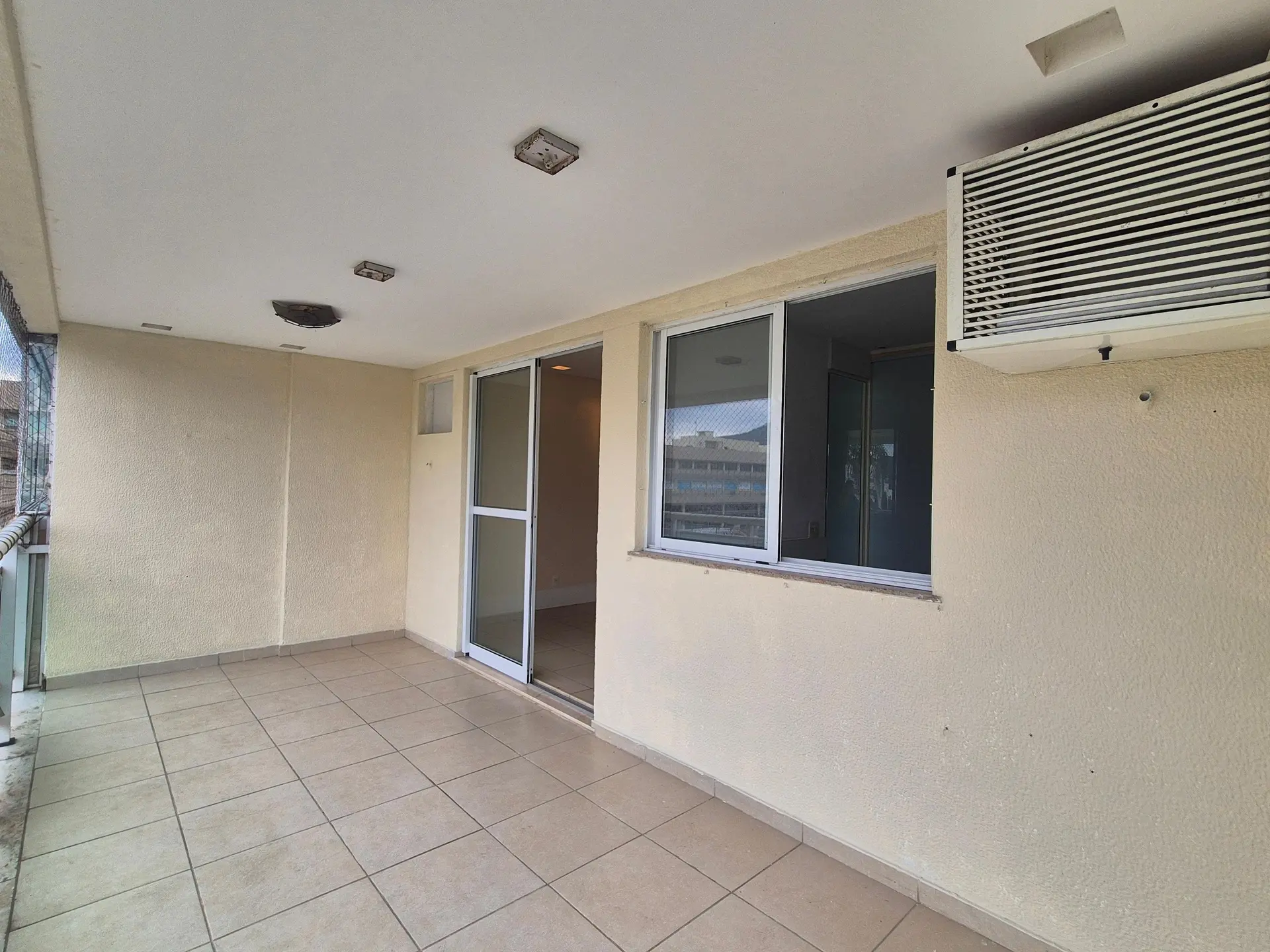 91 m² apartment with a home office and a mountain view — photo 44