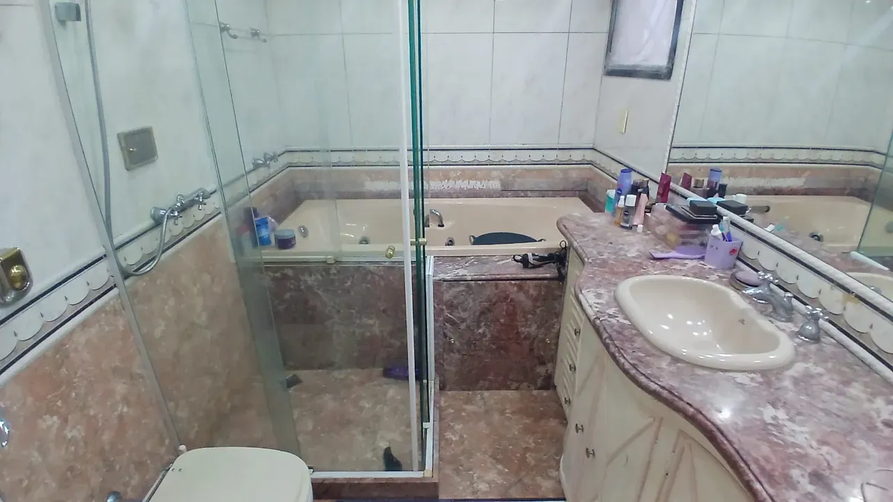 3-bedroom apartment with a bathtub in Rio de Janeiro — photo 3