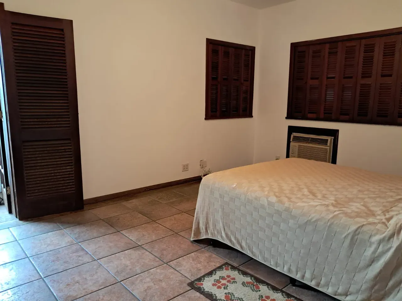 5-bedroom house with a mountain view in Rio de Janeiro — photo 10