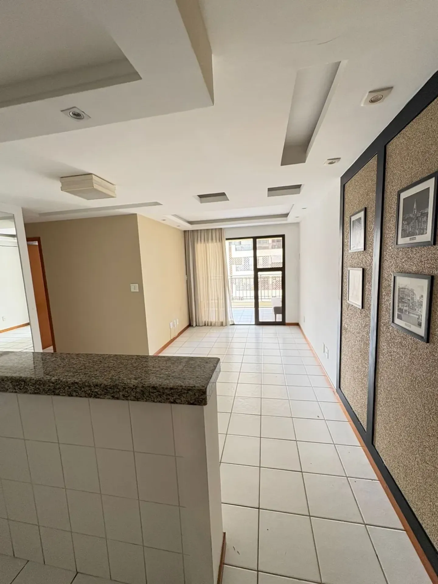 9th-floor 3-bedroom apartment with 83 m² and a suite — photo 3