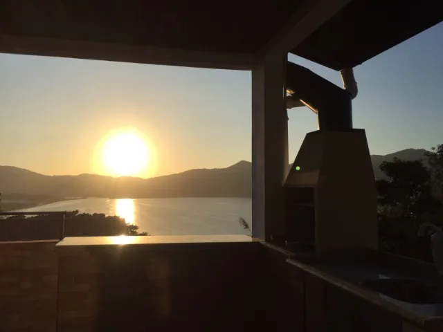 House with 2 bedrooms, open kitchen and balcony