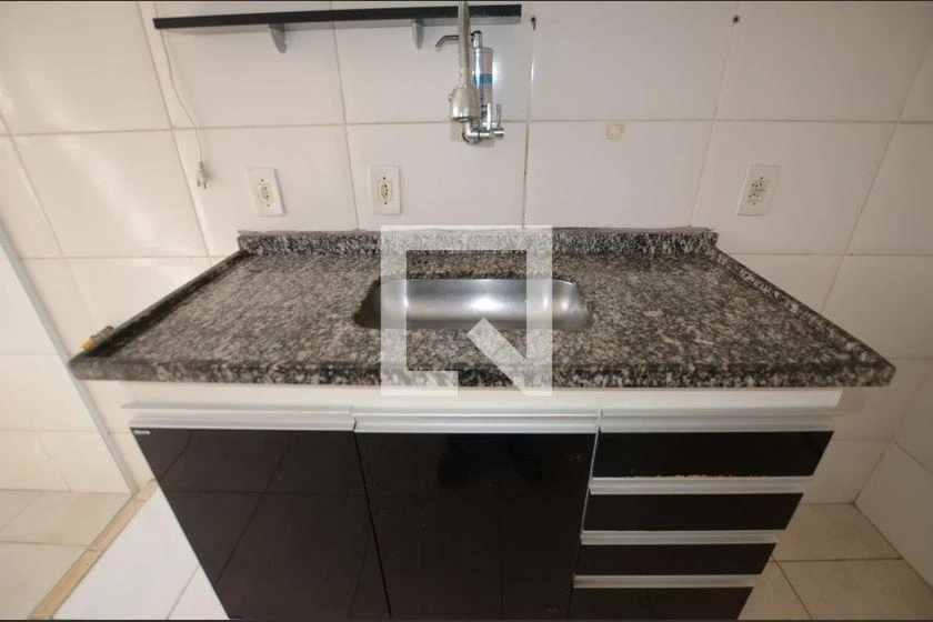 Apartamento de 2 quartos em condomínio com piscina — photo 11