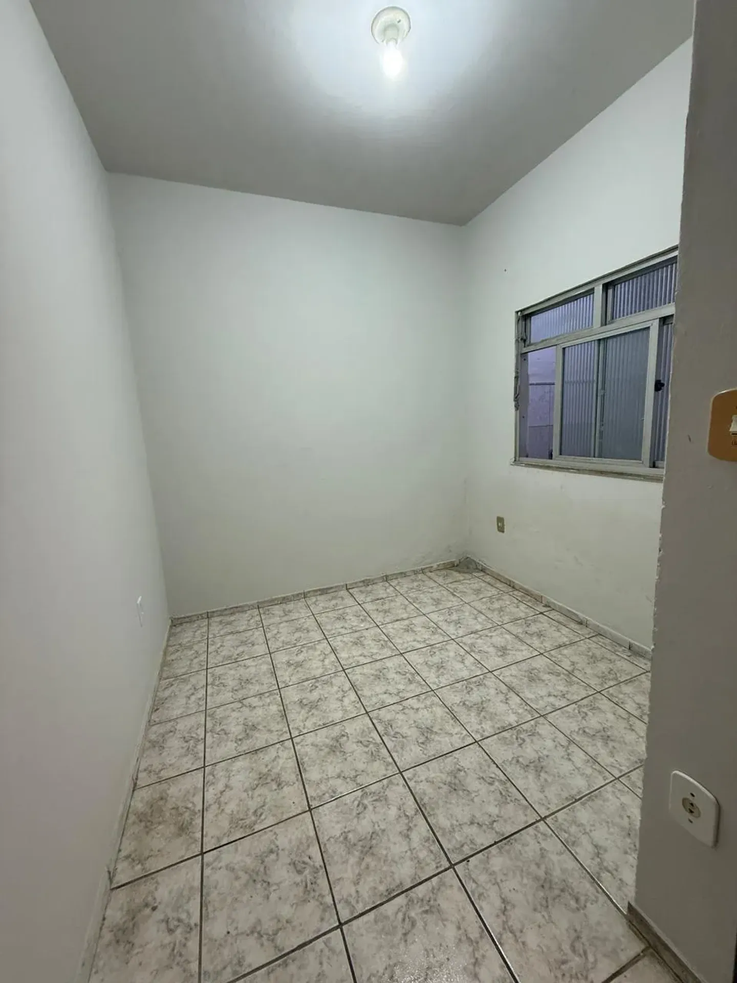 70 m² unfurnished unit with 3 bedrooms and no parking — photo 12