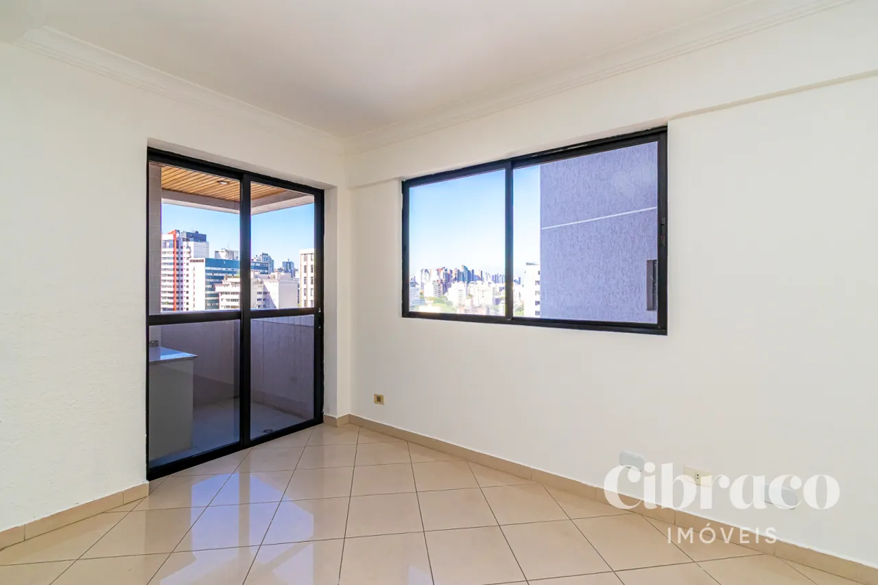 Apartamento de 1 quarto com sacada e área de serviço — photo 3
