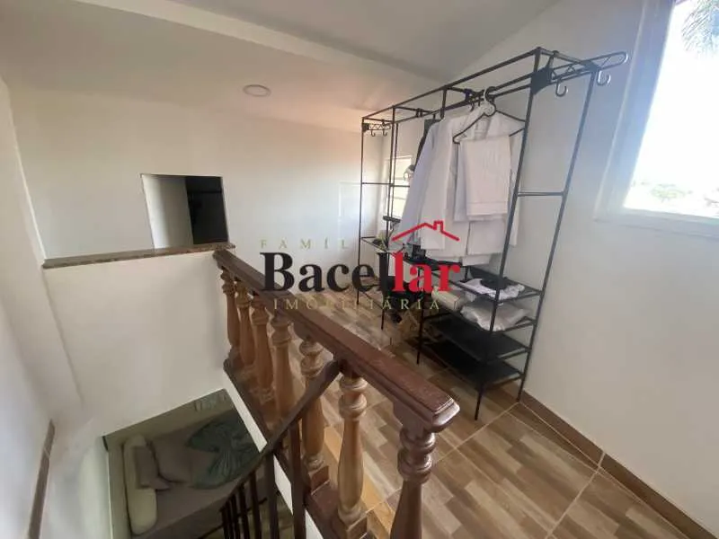 Furnished apartment with open-plan kitchen and 3 bedrooms — photo 30