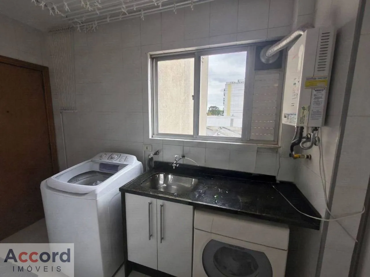 3-bedroom apartment with a washing machine in Curitiba — photo 13