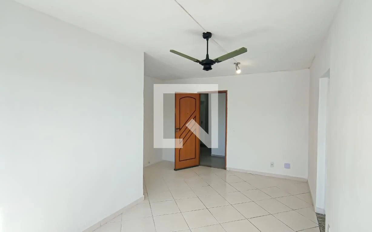 Unfurnished 2-bedroom apartment with 1 parking space — photo 8