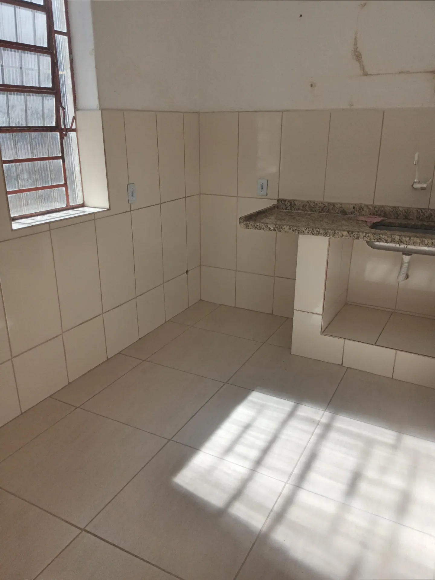 Сад и 2 спальни: дом 40 м² — photo 4