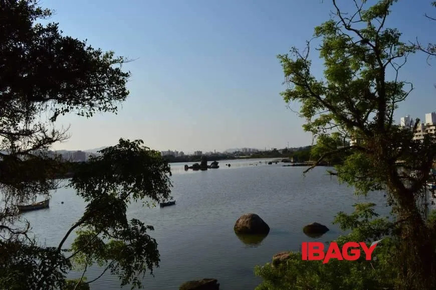 Apartment, 60 m², with a water view — photo 15
